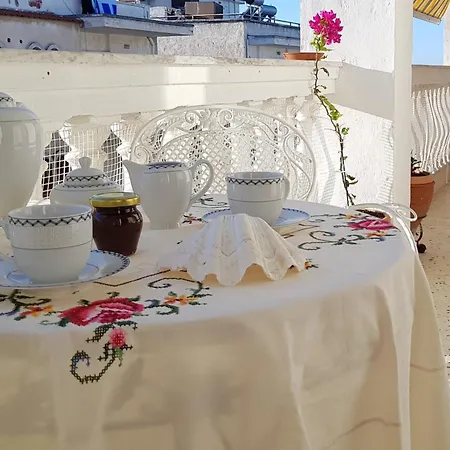 Sunny With Amazing Sea View Apartment